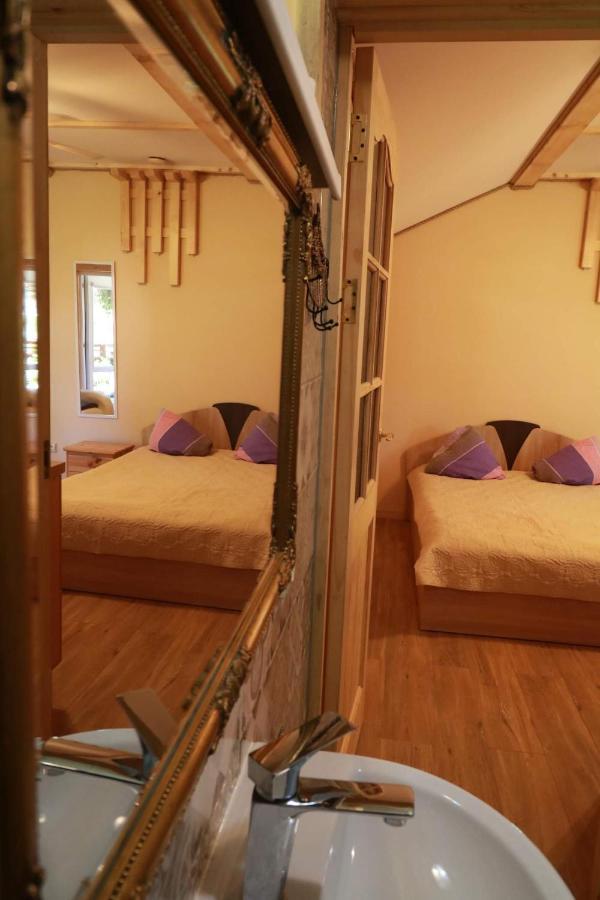 Namelis Nr 2 Adeles Sodyba Muize Bagian luar foto